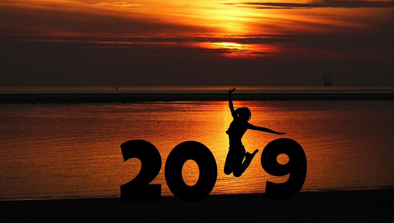 春英最新广场舞2018，舞动生活的旋律旋律