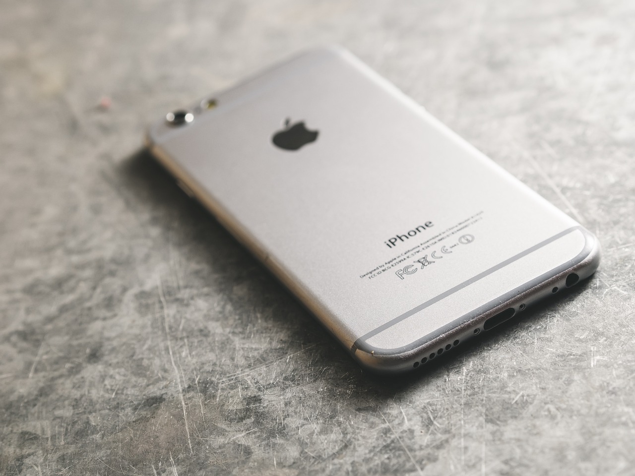 苹果最新iPhone 12手机，革新超越的杰作