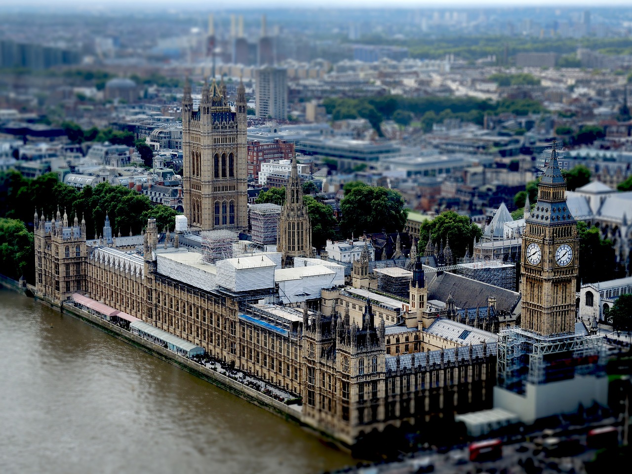 英国疫情扩散的最新动态更新